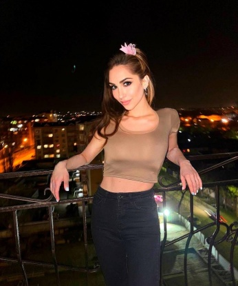Александра, 23